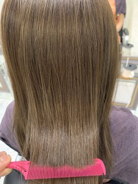 エスカーラ 表参道(THE ESCALA) @m_ayu/大人かわいいヘア/美髪/艶髪/タビラマユミ