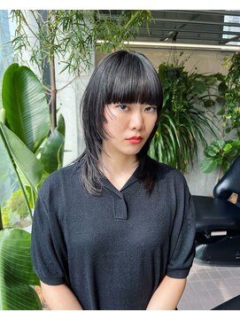 ビューズ オオサカ(VIEWS OSAKA) フェイスレイヤー×ミディアムヘア