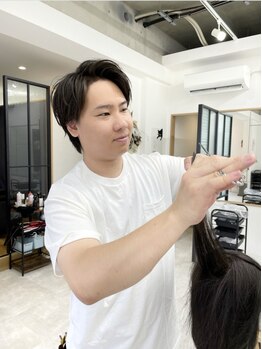 ご自宅でのケアや理想のヘアスタイルなどをしっかりカウンセリング。お客様一人一人に合わせた提案♪