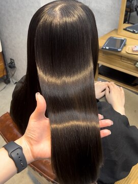 ナチュラル グロー 仙台駅前店(Natural grow) 魔法の縮毛矯正“ケアルーガ”