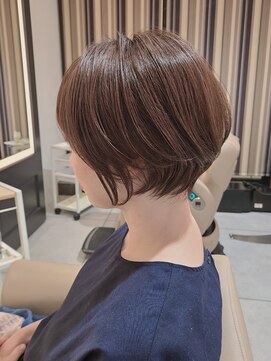 アフロートpd+ KOBE(AFLOATpd+) 【三宮元町】40代50代小頭小顔ショートボブ