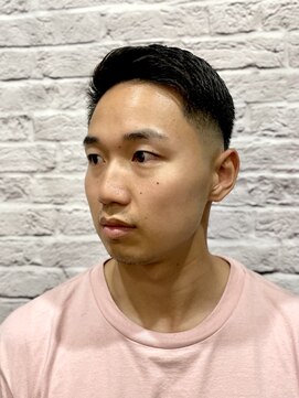 グレイスフル バーバープラチナム 六本木店(Graceful Barber platinum) スキンフェード/バーバー/アップバング/黒髪/ショート