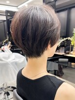 大人可愛い/20代30代40代/黒髪/前下がりショート/丸みショート