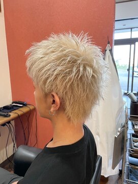 ディーマリップ(D,marip) ホワイトブロンド×スパイキーショート