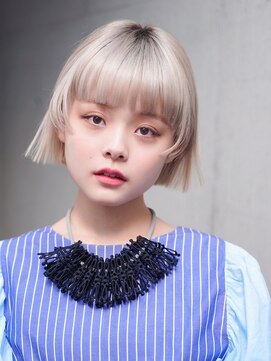 シャロン(SHARON) 【SHARON原宿】ホワイトブロンド×トレンド姫カットボブ