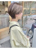 ハンサムショート/アッシュベージュ/ハイライト/流しバング