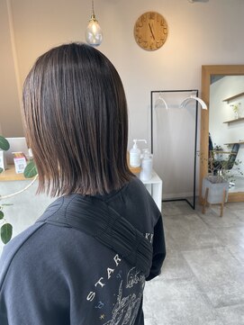 アイビーユー(ivy.u) 鎖骨外はねボブ