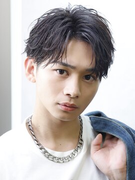 リップス 表参道店(LIPPS) フェザーパーマセンターパート【ツーブロック刈り上げ】