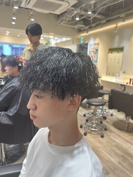 ルースト 渋谷店(ROOST) くるくるしない！縦落ちツイストパーマ