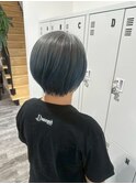 ショートボブ×マリンブルー グラデーション♪