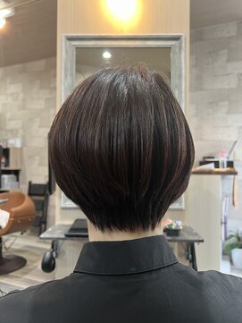 ハコ(H.A.Co) ショートボブです。