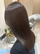 《*色持ちがよく長く楽しめる、白髪染め*》ダメージを最小限に抑え、ハリコシのある艶髪に＊[グレイカラー]