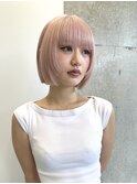 ハイトーン切りっぱなしショートボブミルクティーピンクベージュ