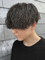 ヒュイル バイ ニアウ(Hwyl by Niau)&nbsp;MEN’S HAIR/波巻きツイストスパイラル/リバースセンターパート