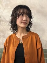 ニーム 栄(nimes) kaon レイヤーパーマ ミディアムウルフパーマ