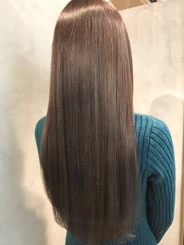 RHair&make 裾野店【アールヘアアンドメイク】の写真/年齢髪を整える、質感重視ストレート