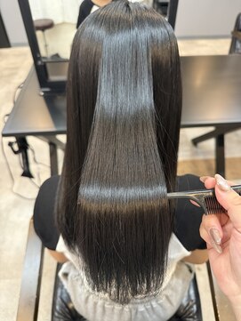 レーヌ(REINE) 思わず触れたくなる！美髪矯正