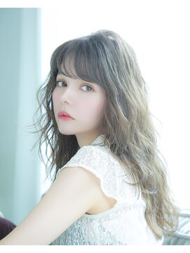 ロンド ストラーダ 心斎橋(Lond strada) セクションカラーペールベージュ