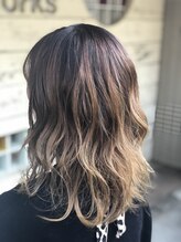 ティキ ヘアーワークス(TiKi Hair Works) 【TiKi】ラベンダーバレイヤージュ無造作カール