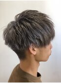 シルバー×前下がりマッシュ/刈り上げショート
