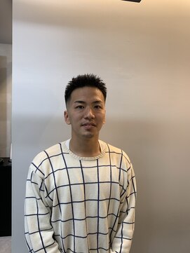 フランクスバーバーザスタンド(Frank’s barber the stand) メンズローフェードアップバングベリーショートF