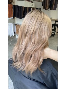 ラフ 難波店(LAFF) #黒髪#ボブルフ#ネビージュ#小顔#ワンレン