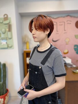 アンドチル 渋谷(AND CHILL) ハンサムショート/ピンクオレンジ/センターパート 渋谷