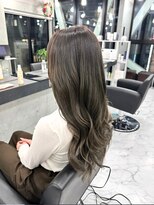エンディアリング 東銀座(Endearing)&nbsp;黒髪/グレーベージュ/レイヤーロング/前髪パーマ/銀座/東銀座