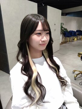 ニーナ ビューティーサロン(NINA Beauty Salon) インナーカラー