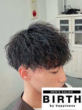 バース バイ ハピネス(BIRTH by happiness) ツイストスパイラルパーマツイストパーマメンズマッシュパーマ