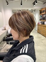 ビブ(VIV) 20代30代40代大人美人丸みショートボブ白髪ぼかしハイライト川崎