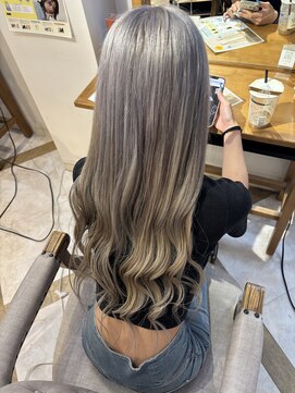 ラビスモア(Lovis moa) ラベンダーグレー/メルティカラー/似合わせカット/上尾/韓国