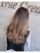 アエラバイトゥルークリエイション(AERA by True Creation)&nbsp;暖色系ベージュカラー