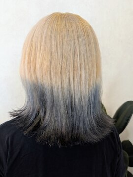 イリエヘア 川口(irier hair) ホワイトエンドカラーブルー&ブラック【薬師神】