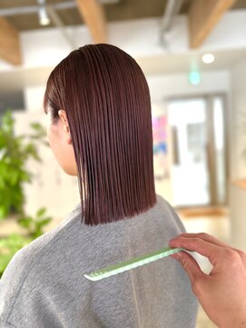 ボルドーカラーヘイリーボブ