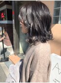 アッシュグレー_エアリーミディ 黒髪 ホワイトアッシュ