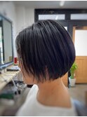 ショートボブ