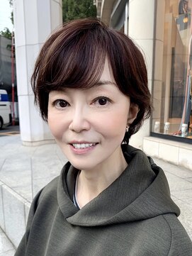 ウィルゴ(VIRGO) 40代50代60代大人かわいい小顔ショート☆白髪カバーハイライト