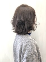 トップヘアー 中庄店(TOP HAIR fuapua) ナチュラルなオリーブカラー【りり】