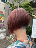 刈り上げ前下がりボブ