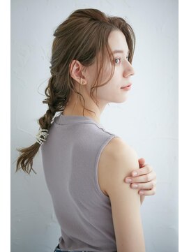 アバーブザビューティーアイランド(Above the beauty island) ローポニー＊お呼ばれ結婚式二次会ダウンスタイル編み込み