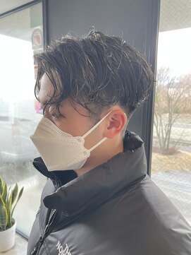 カットアンドトータルビューティ ヴァンキャトル(Cut&Total Beauty VINGT QUATRE) ツイストパーマ×ハイライトスタイル♪