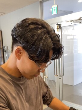 アビールブレ 新潟万代(ABEY LEVRAI) 新潟ニュアンスパーマ　新潟カルマパーマ　新潟毛流れパーマ