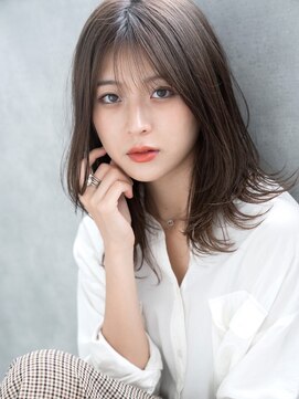 エレノア 錦糸町(Eleanor) シンプルな外ハネ小顔ミディ♪