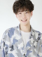 マッシュアンドマッシュアヴェダ ららぽーと福岡店(mash&mash AVEDA) 上田 貴之