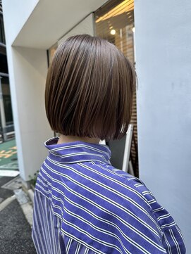 ロイド(Royd.) 似合わせカット丸みボブ切りっぱなしボブベージュカラー