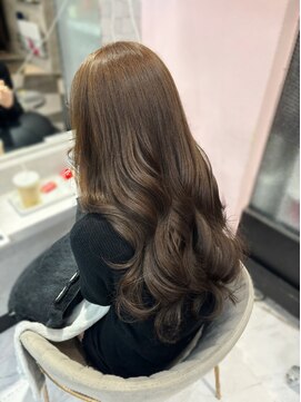 ジーナ 名駅(XENA.) 《chii》ベージュ/ブリーチなし/ダブルカラー/ワンホン/レイヤー