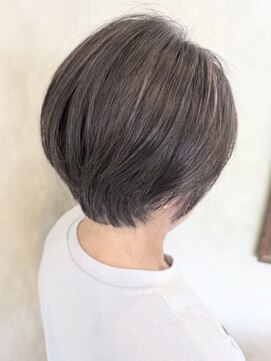 ラ ブリエ 成田公津の杜(La briller) くびれショートボブ/40代/50代/白髪ぼかし