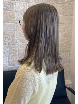 ヴァン カウンシル 川口店(VAN COUNCIL) きりっぱなしボブ×カーキベージュ【東川口　美容室】