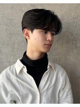 エイル 北堀江(Eir) 韓国カルマスタイル 毛流れ コンマ ダウンパーマ 韓国アイドル風